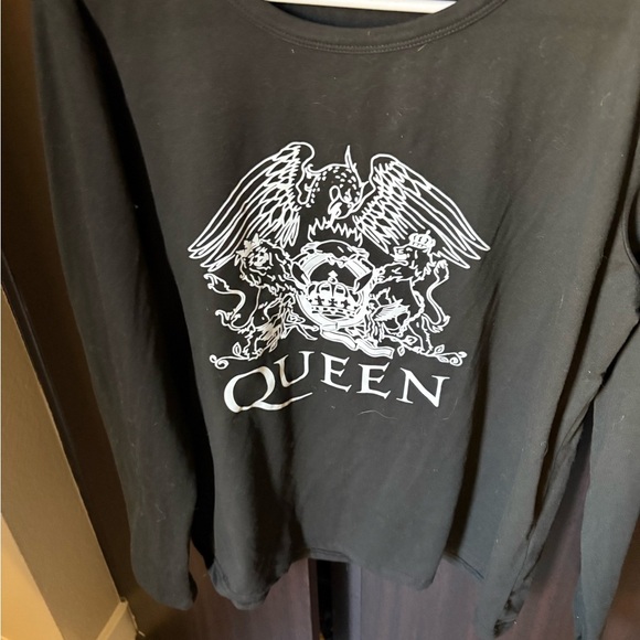 Queen Black Long Sleeve Shirt - Picture 2 of 4